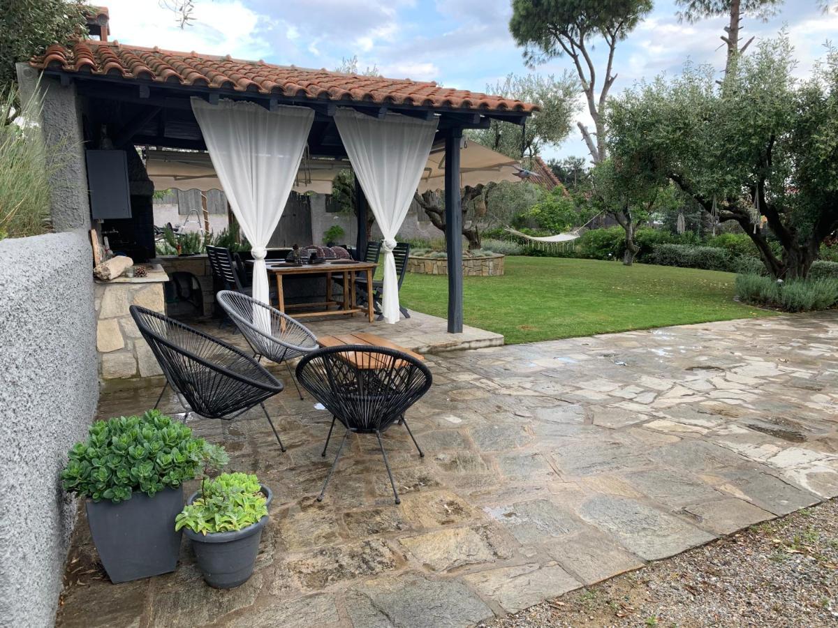 Sea view villa in Olive Garden Nea Kallikrateia Esterno foto